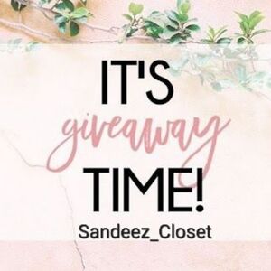 It's Giveaway Time!!